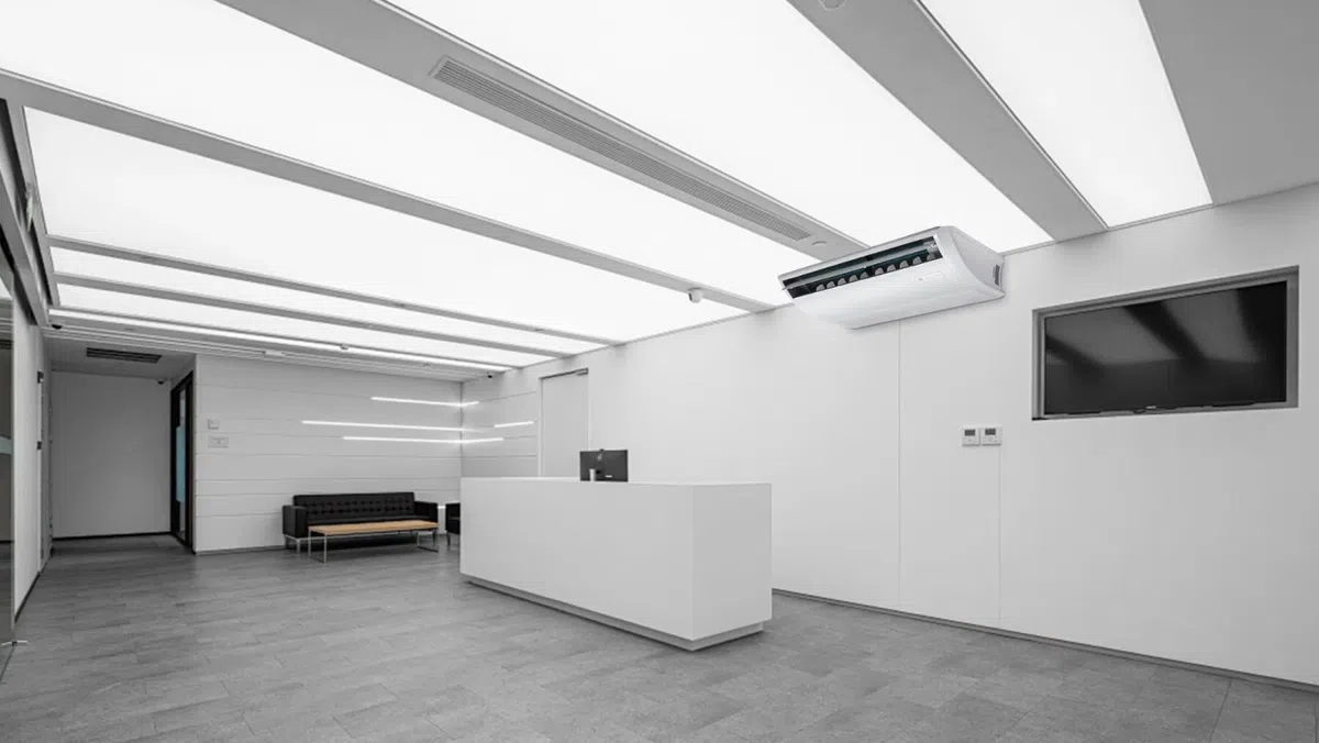 Ceiling and Floor Unit